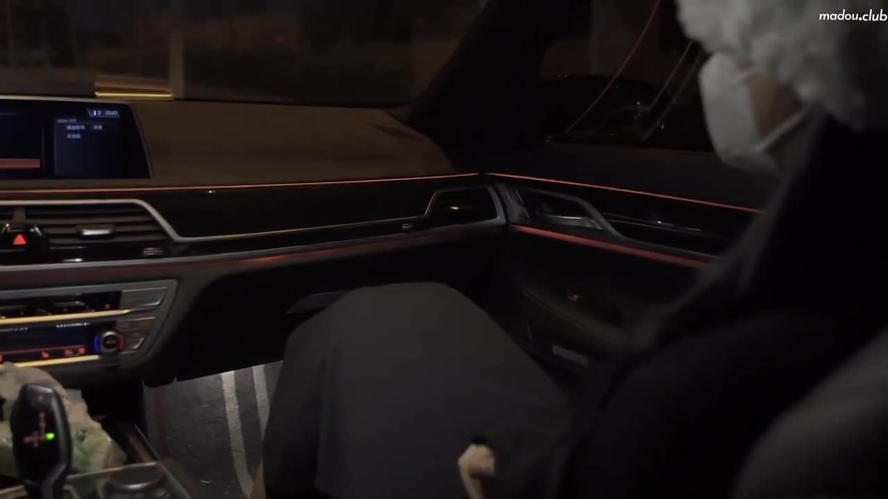 XSJ077 午夜搭车后的艳遇