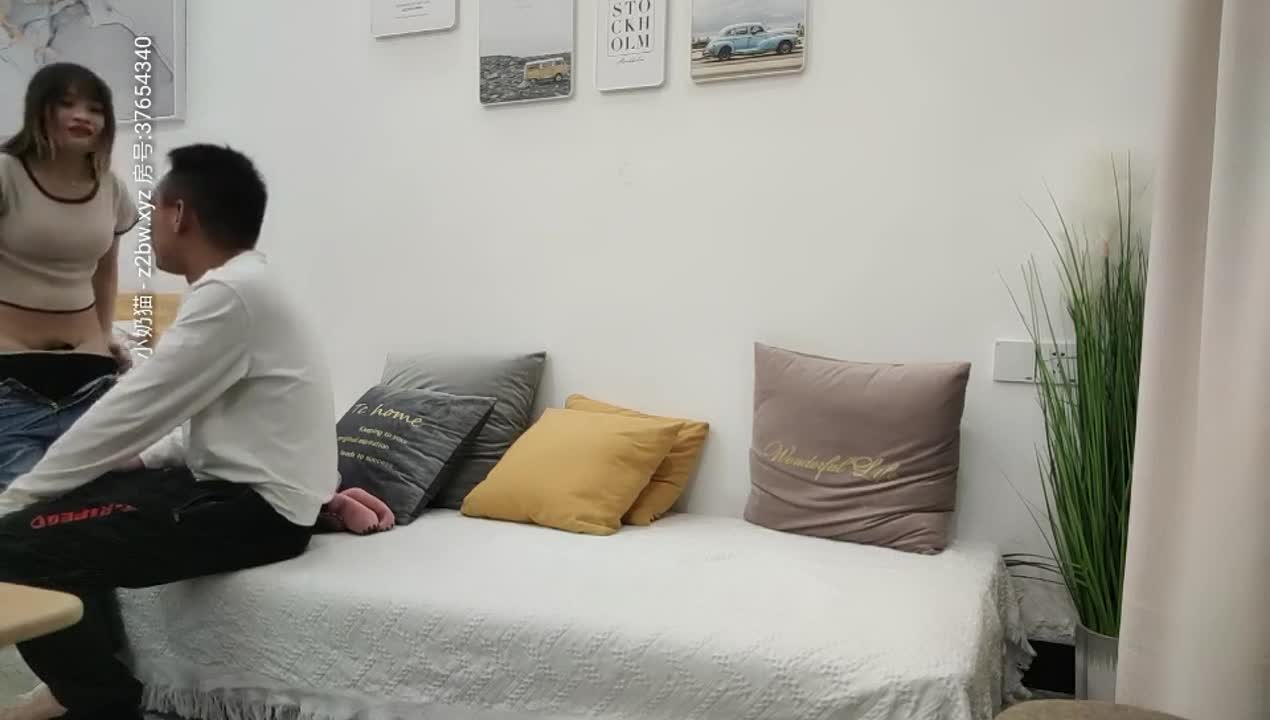 步賓探花 約啪白嫩小姐姐 在沙發床上橫操直幹把她頂到累癱