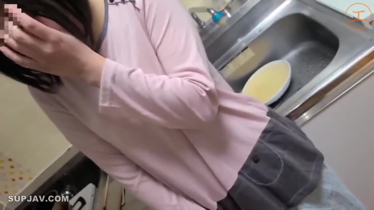 FC2-PPV-3604476 太平光眼镜般的大胸老太婆。对忽视重复联系的惩罚