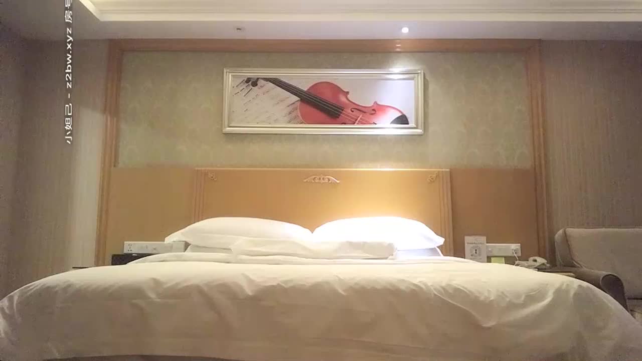 小寶尋花 網約短髮大奶妹來啪啪 那對巨乳隨著強力輸出晃蕩不已真是好看
