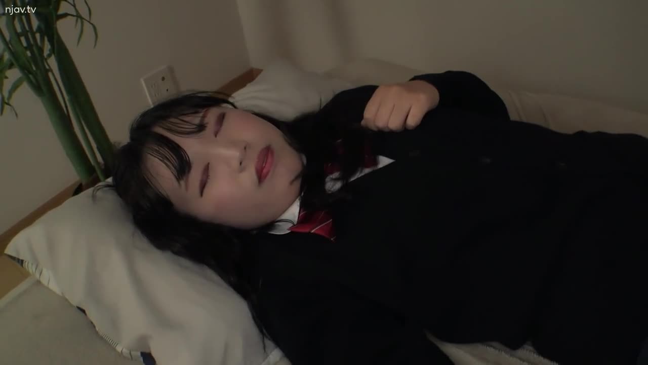 ESDXS-010 假名（Hiro）睡眠 J Pakopako 体内射精