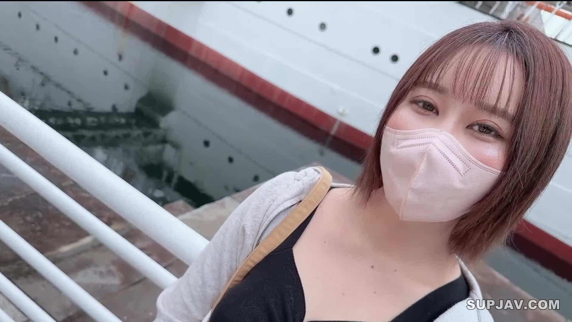 FC2-PPV-3751360  敏感小孔热烈欢迎首次公开亮相！好奇心