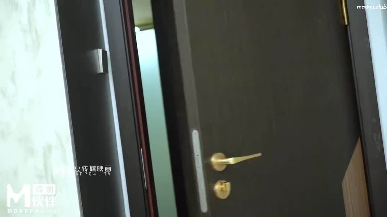 LY005 掩饰欲望的反差姐姐