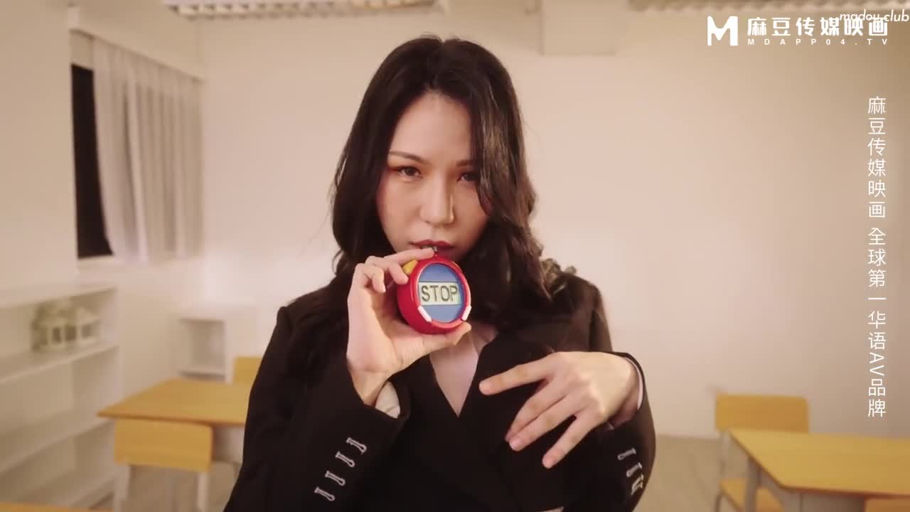 RR018 痴女教师暂停 肉欲横流教师