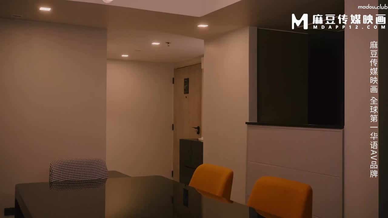 MGL0001 沉溺偷情的淫乱姐妹 超骚小姨子勾引姐夫