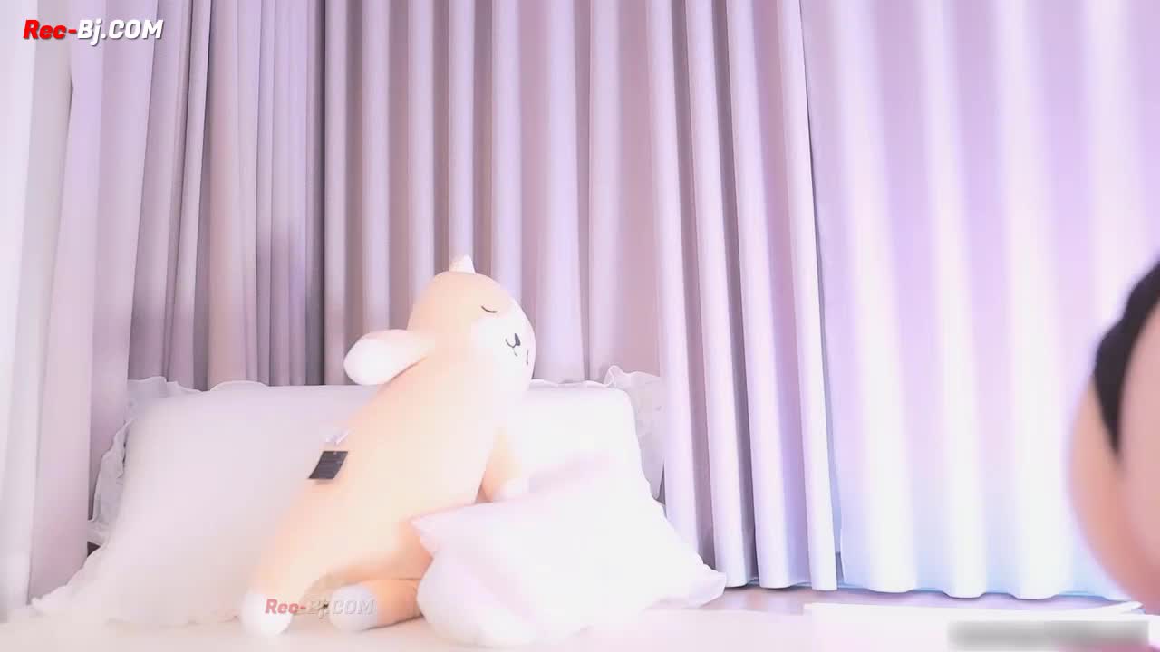 [韓國] 打賞越多我就脫越多，爆乳主播一絲不掛