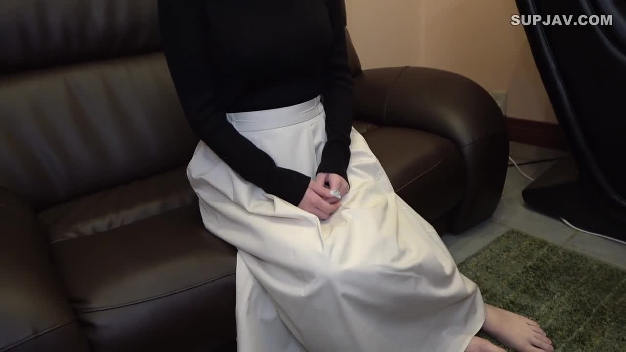 [FC2] 我最聽話的美女寵物，愛理醬被攝影師拍攝了兩次！最後的工作就是被無套內射～(FC2-PPV-3704712)
