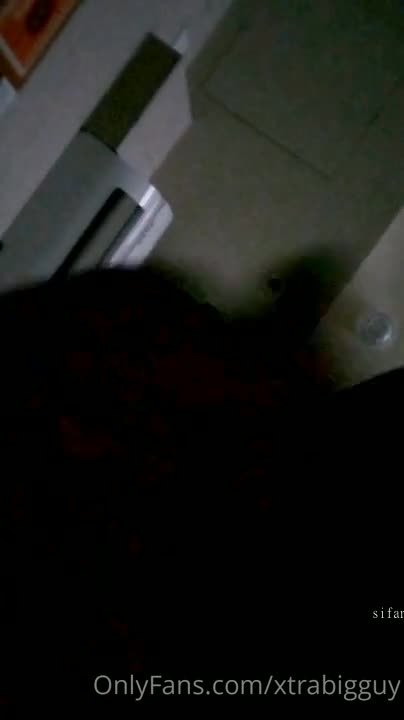 [台灣] 約炮大神輝哥～一樣是偽雙飛只幹其中一個
