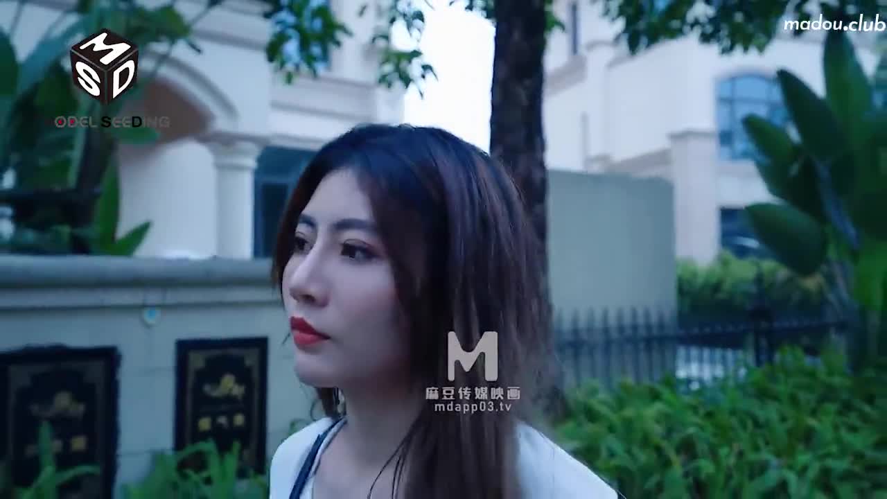 MSD104 诱人的家教老师 用钱硬逼强操骚穴