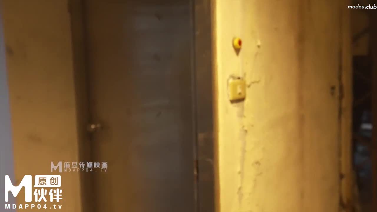 CP011 痴女逃狱者的欲望