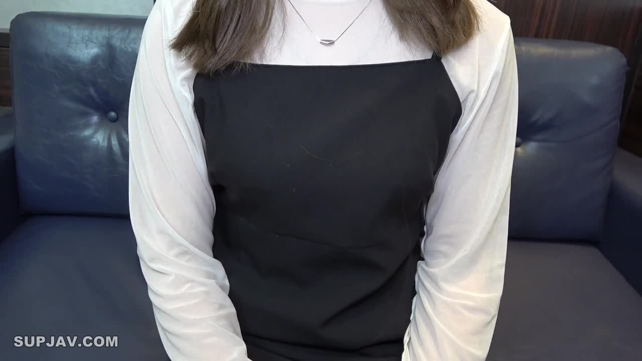 [FC2] 我把一位皮膚白皙、身材苗條的補習班老師片回房間裡還無套中出了他 (FC2-PPV-3799208)