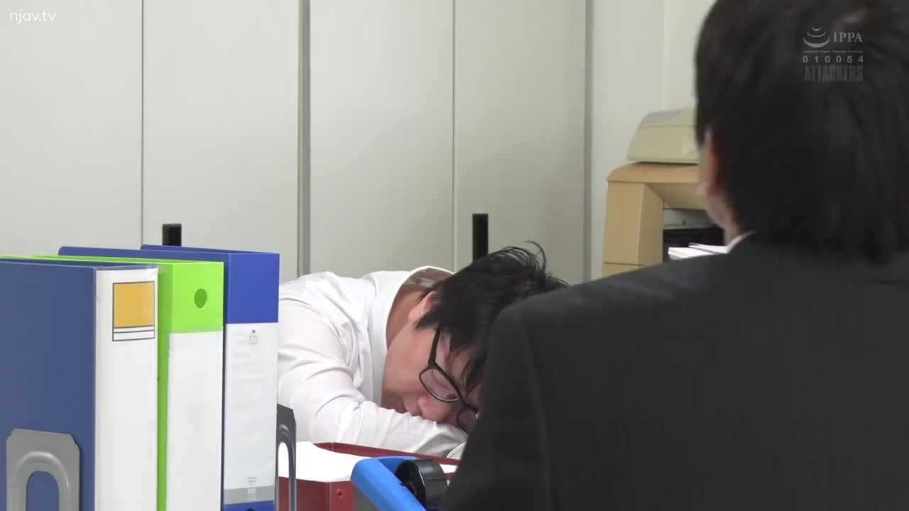 SAME-073 专横总裁夫人天川空的锤子