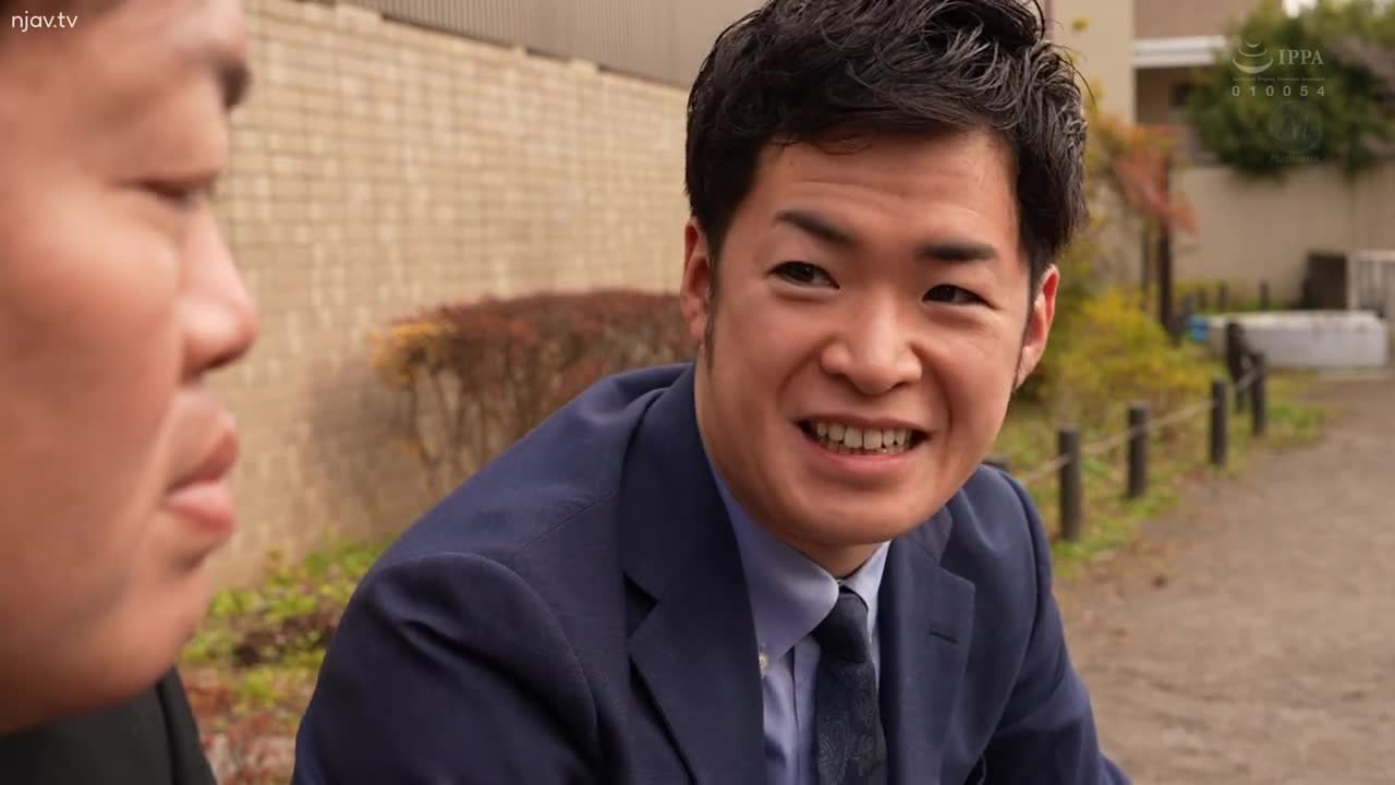 JUQ-333 为了确认爱情，就让妻子和无与伦比的后辈单独呆了三个小时……栗山里央不拔出妻子就被共16次射精抢走的NTR物语 - 栗山莉绪