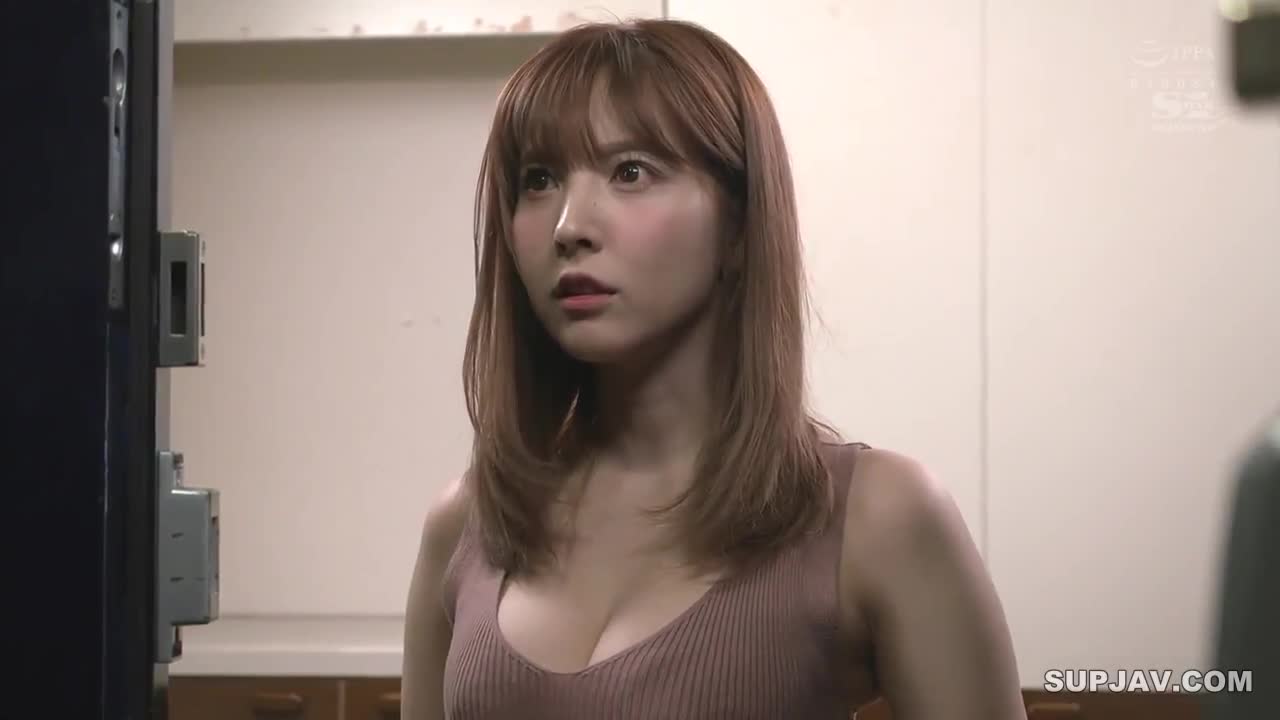 SSNI-703 与上司的巨乳妻子三上悠亚在被窝里紧密贴合沉浸在缓慢绵长的做爱中不可自拔 三上悠亚
