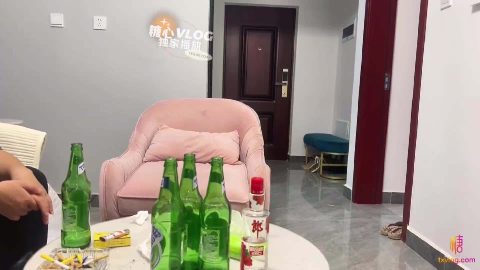 糖心 女老师严颜家访被强上 沦为家长泄欲肉便器