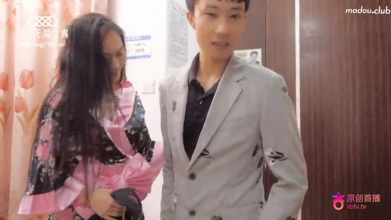 CUS-1272 母狗or女王 幻想温柔乡 反差老婆两级反转