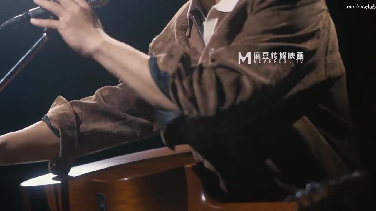 MAN0005 赤裸