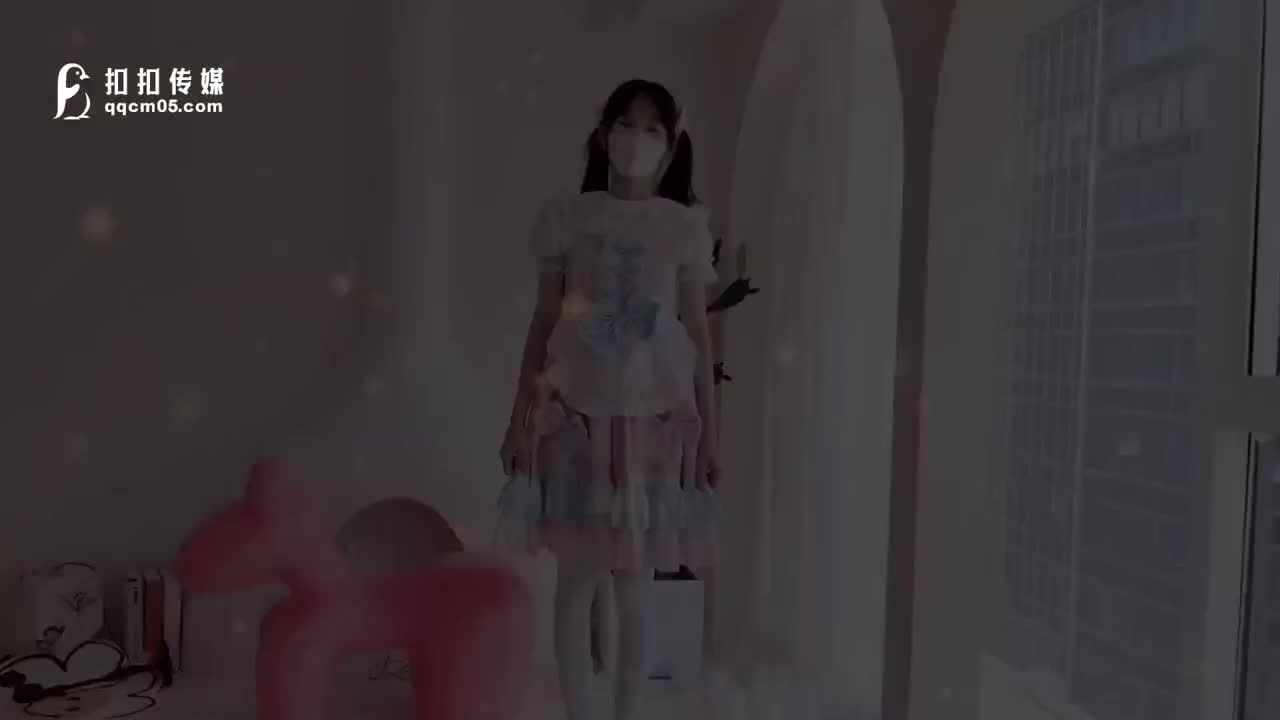 FSOG-001 乳夹粉嫩小学妹