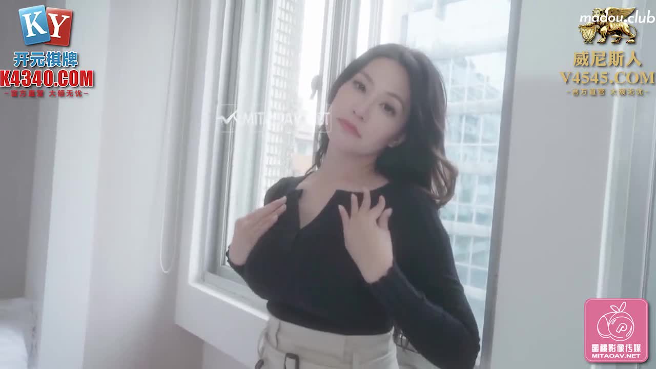 PMC072 竟给自已戴绿帽 叫男模一起操妻子 看老婆放声淫叫被干求饶