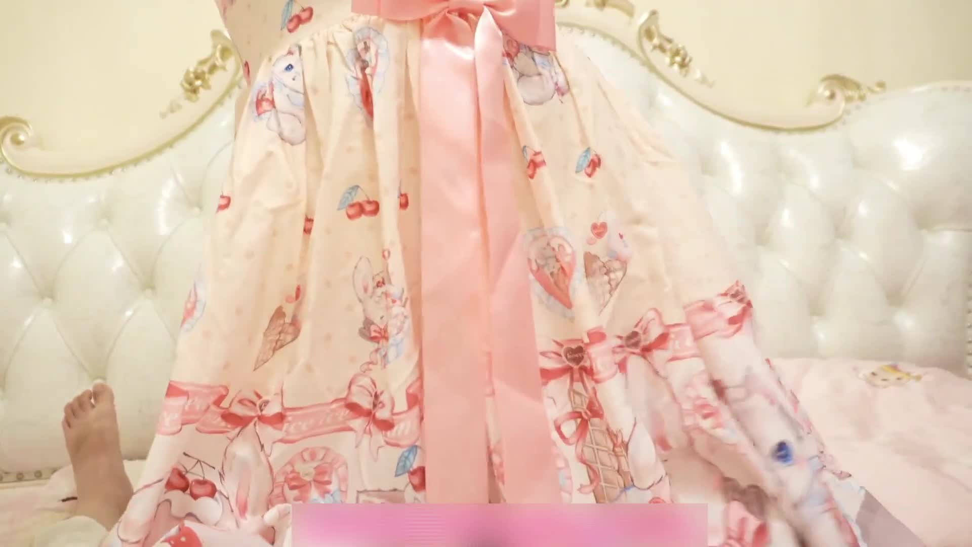 可愛雙馬尾(洛麗塔)輕花嫁，雙馬尾蘿莉粉色日係可愛Lolita雙馬尾合法蘿莉！ 白絲LO娘主動上位騎乘 mp4