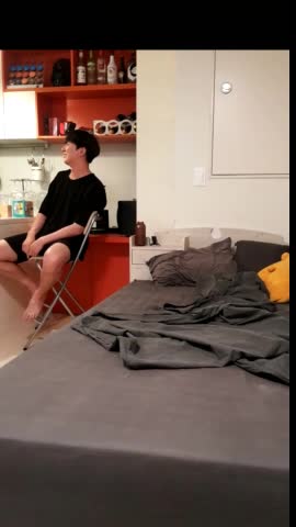 韓國約炮達人金先生又把妹子約會家半推半就地幹了人家 還偷拍下全過程