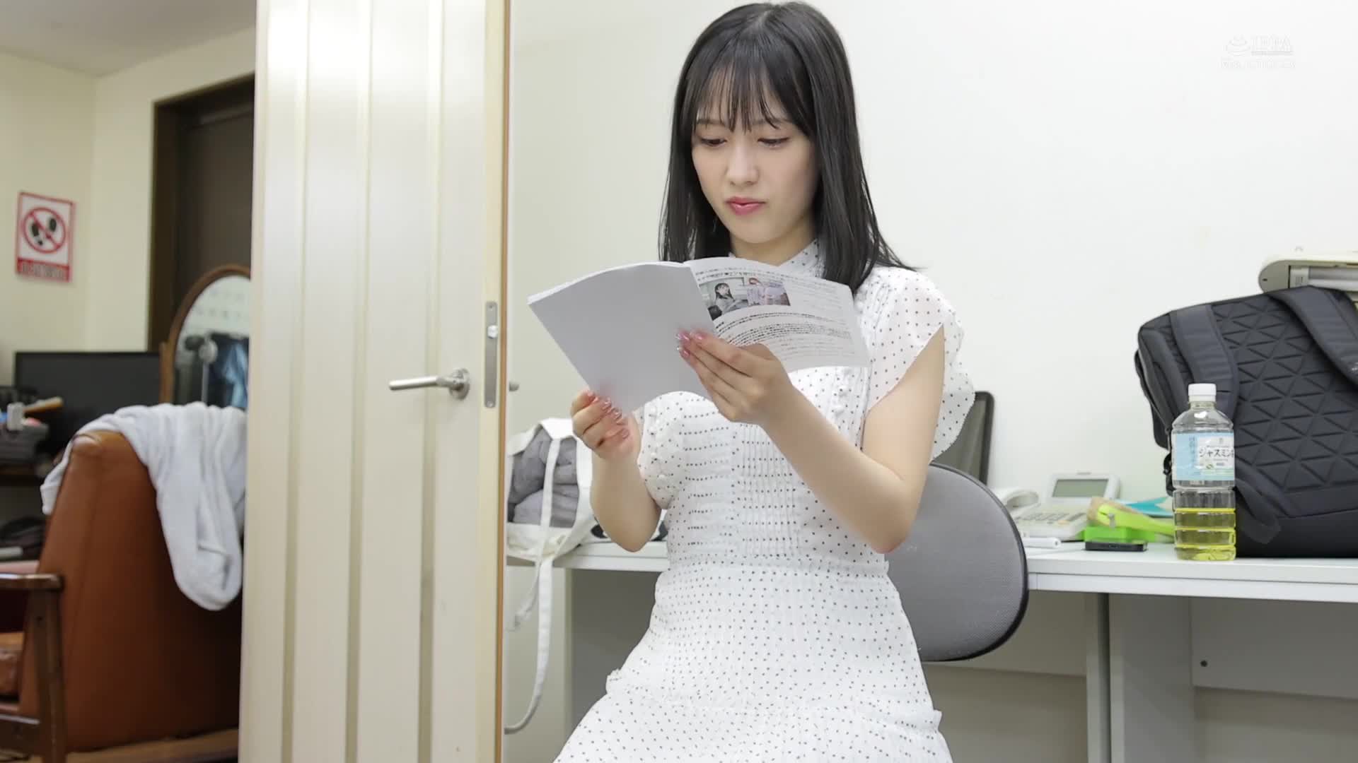 STARS-918 名人的第一次立即性交 我的巴基男友是如此无与伦比，他想随时随地插入他勃起的鸡巴  - 小凑よつ叶