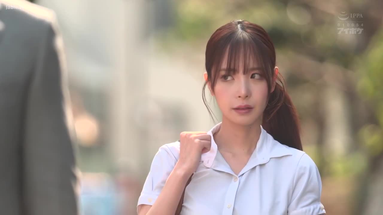 IPZZ-117 前辈们晚上很暴力不是吗？等我全身湿透醒来的时候，我旁边竟然有一个全身赤裸的低阶女员工她通常会抽搐，但她总是被淋湿……我受够了！看起来他们发生了性关系 - 桃乃木香奈